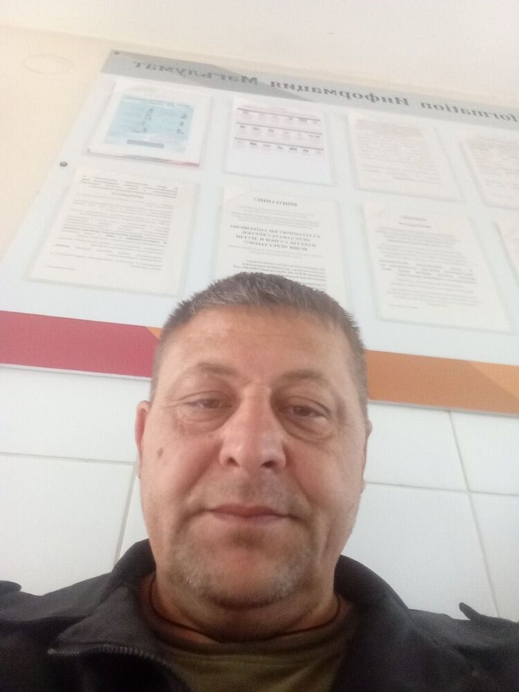  ,   Pawel, 44 ,   c 