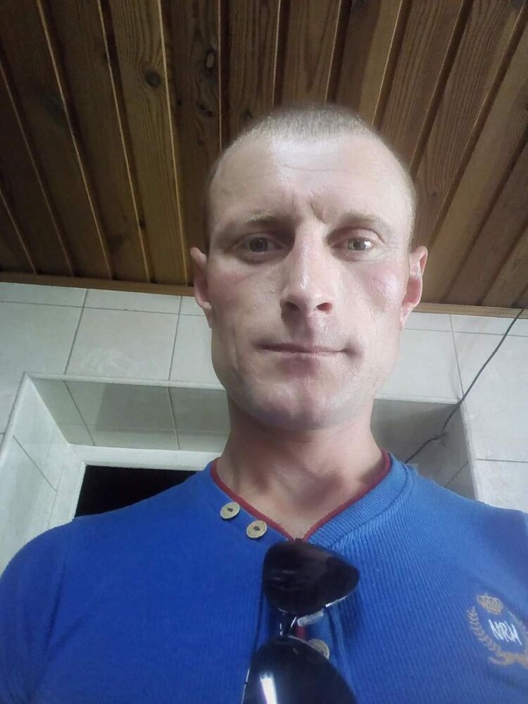  24804131  Ivan friniuc, 37 ,    