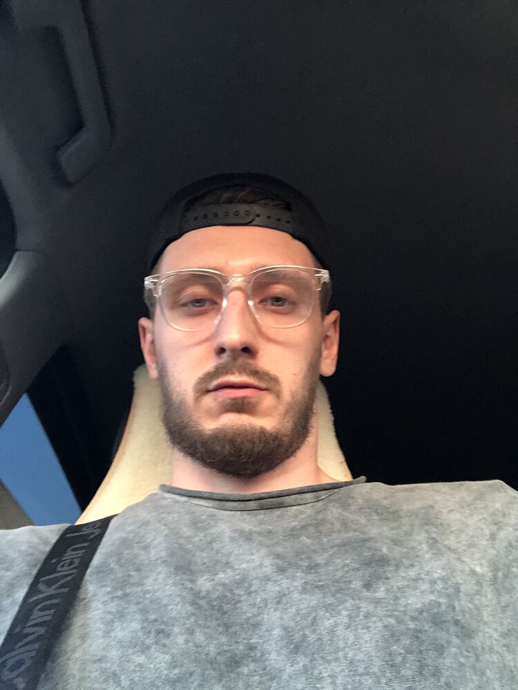  52827421  , 26 ,    