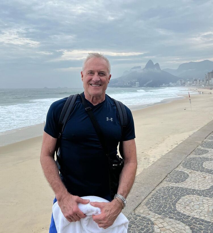  35788511  Maik, 68 ,    