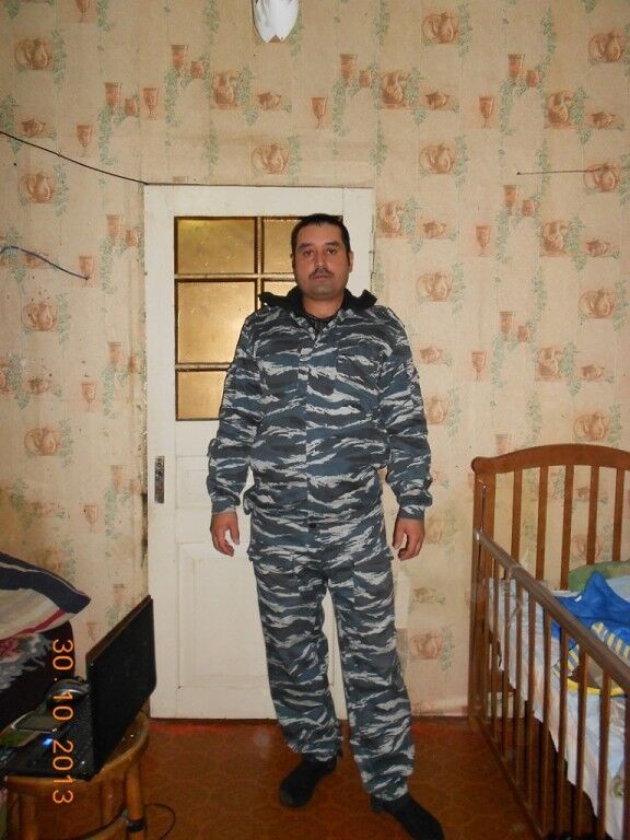  ,   Kolya, 47 ,   