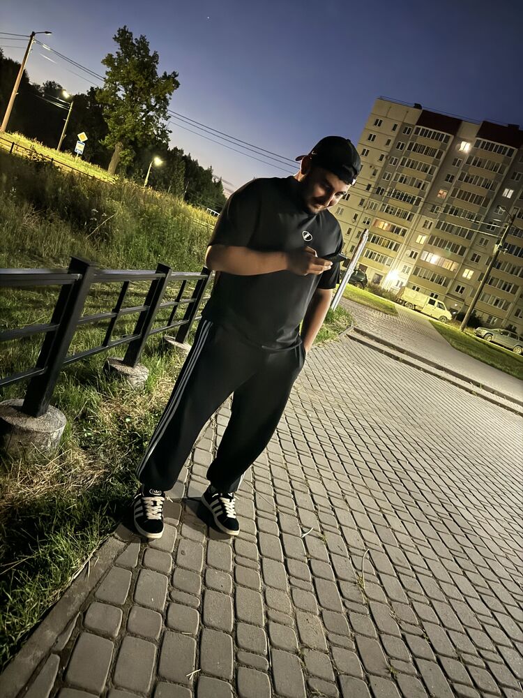  53048091  , 24 ,    -