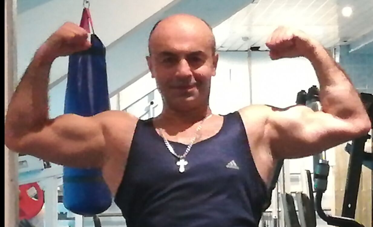  ,   Alex, 47 ,   ,   