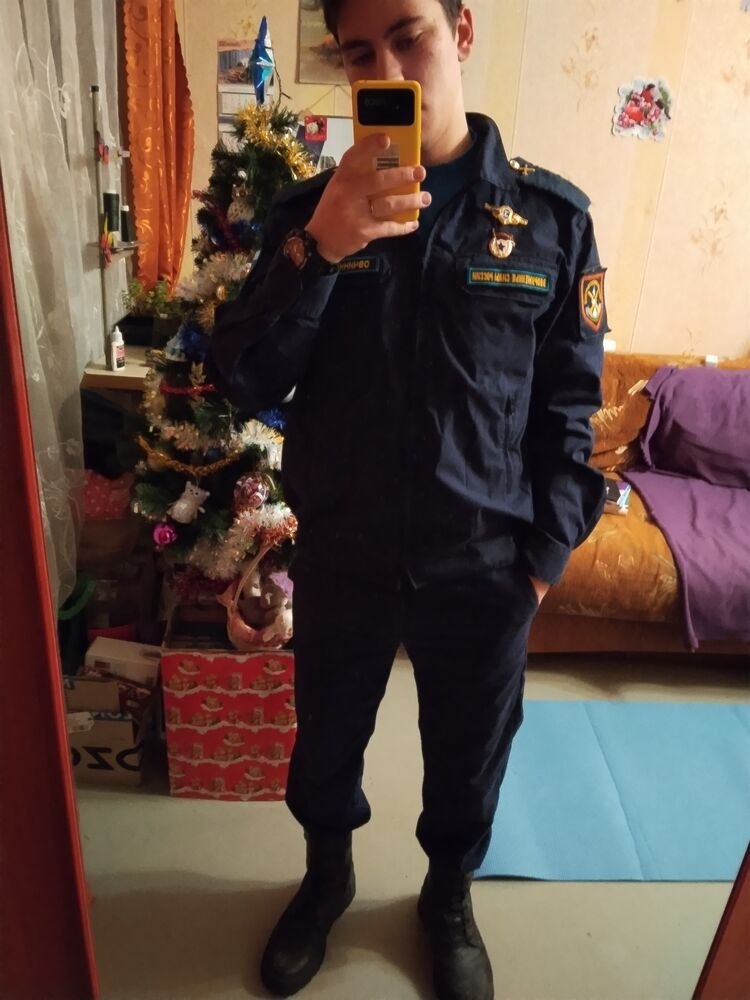  32404641  , 26 ,    -