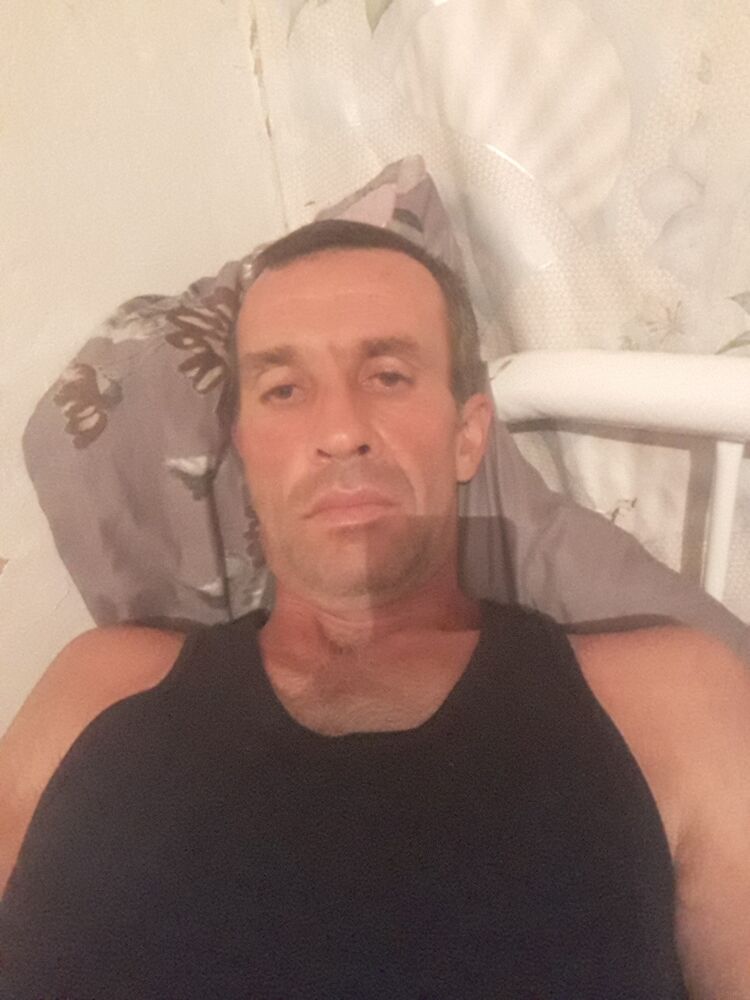 45159501  Artur, 45 ,    