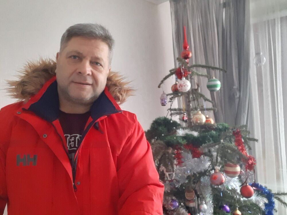  22080101  NIK, 60 ,    