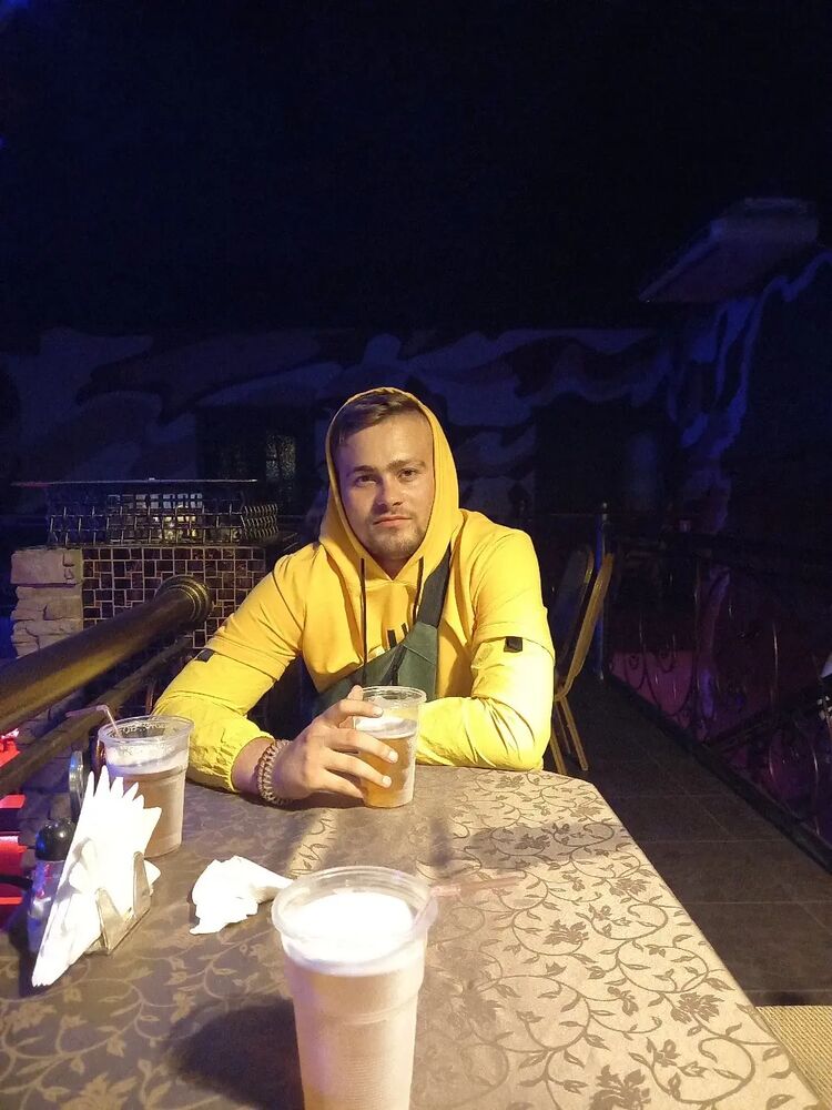  ,   Dima, 26 ,   ,   , c , 