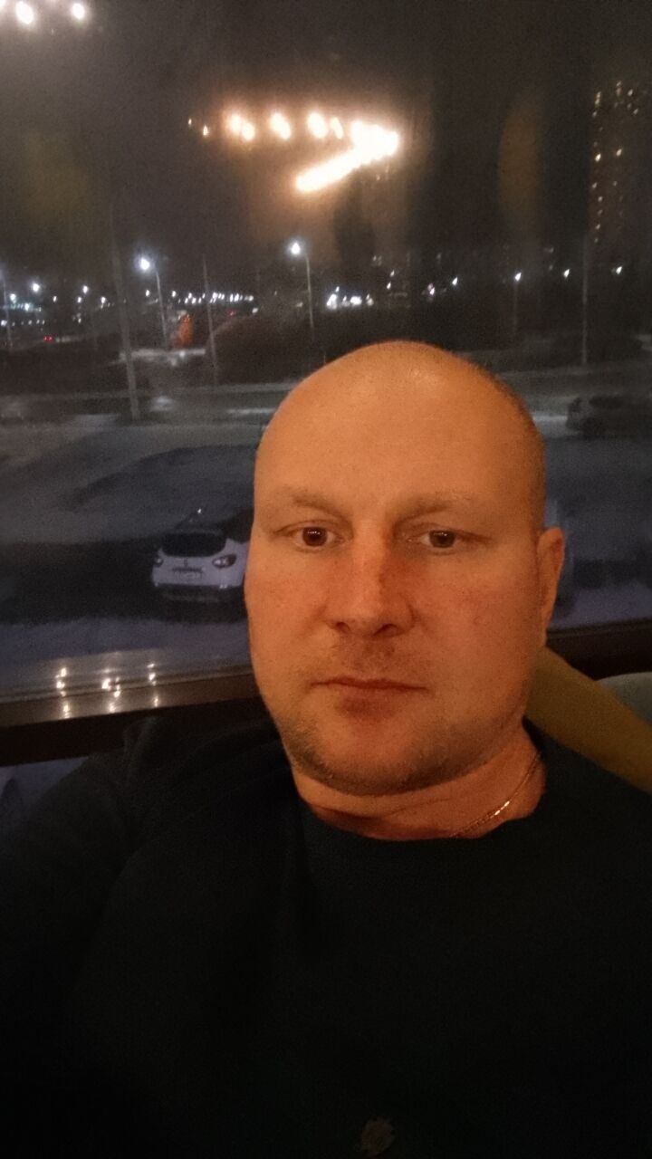  48562701  , 42 ,    