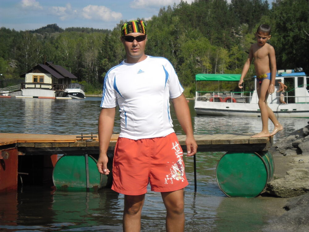  5043871  Aleks, 49 ,    -