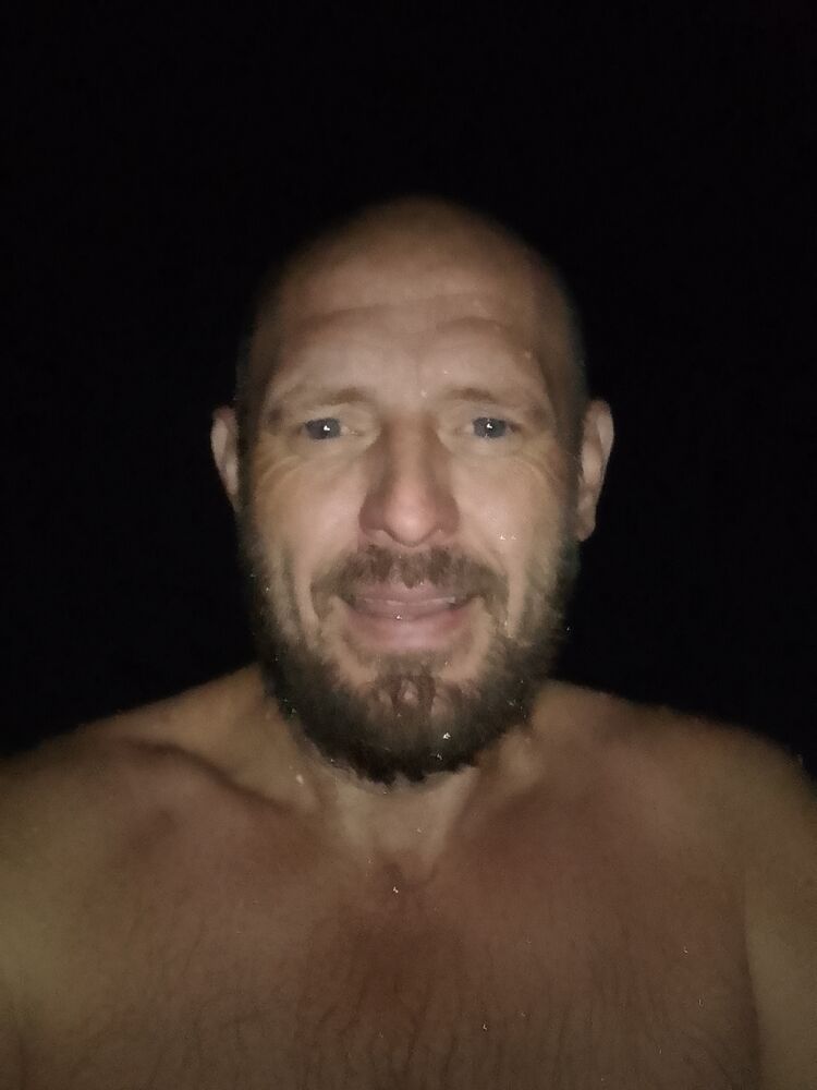  -,   , 44 ,     , c 