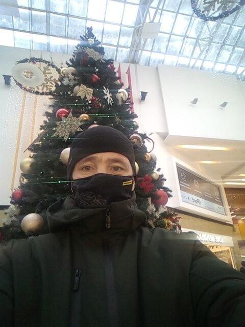  45697681  Vladimir, 38 ,    