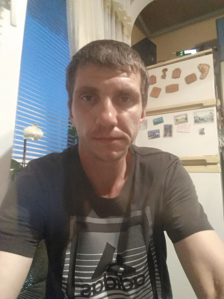  ,   Vlad, 39 ,   ,   