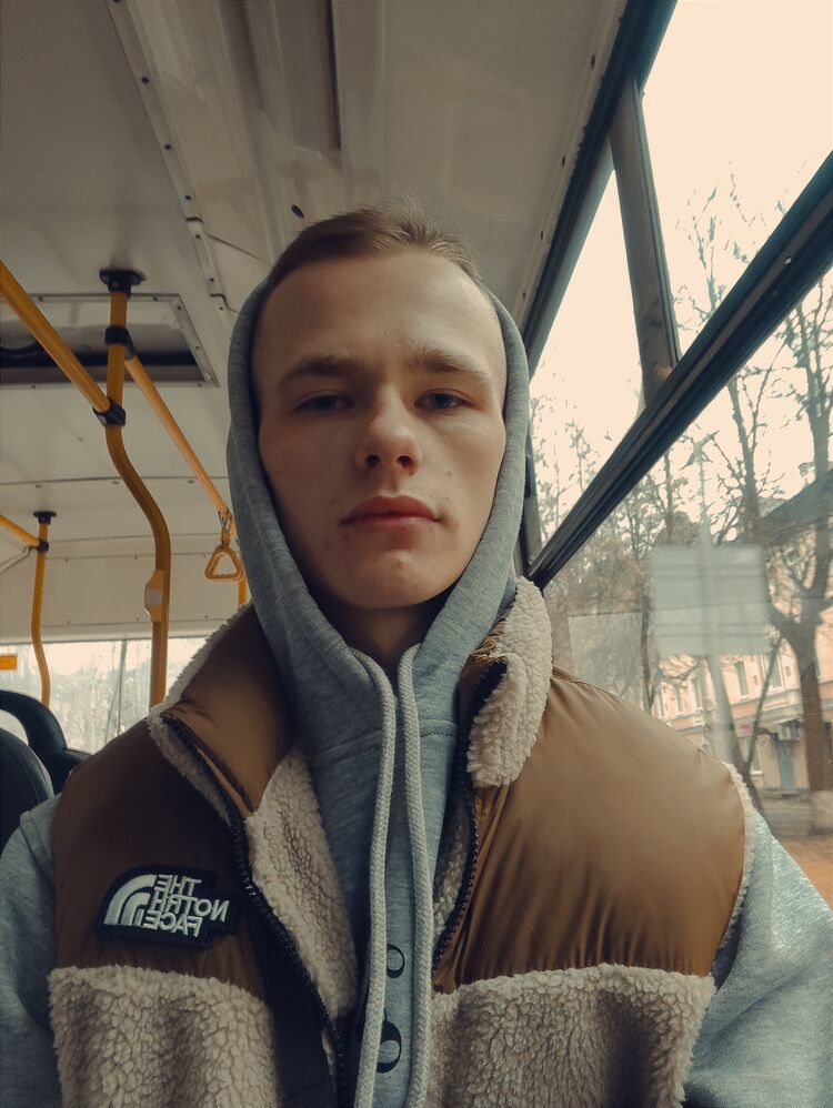  -,   Artem, 25 ,   ,   , c 