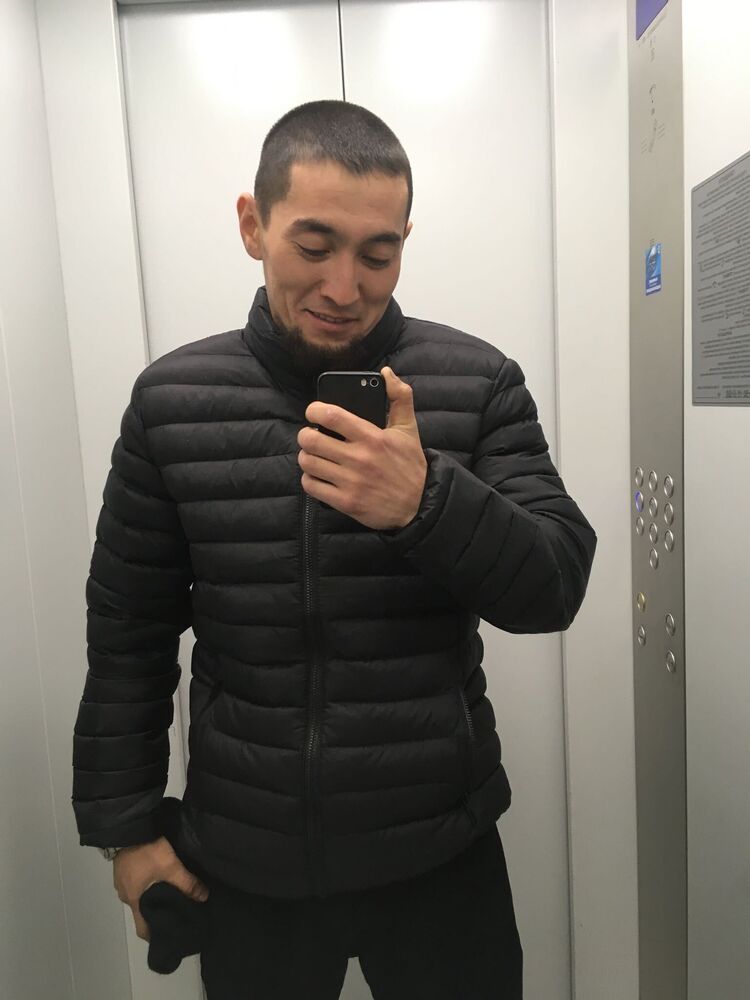  42358811  , 27 ,    