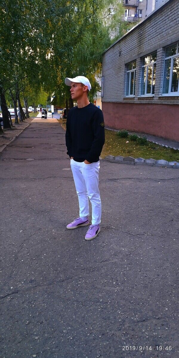  21541461  Vladik, 25 ,    