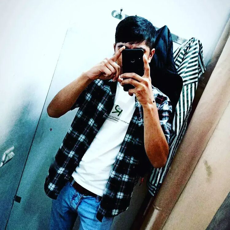  28267411  Jehan, 25 ,    