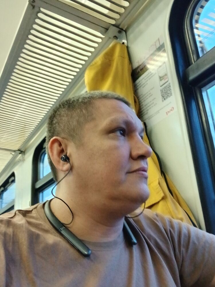  ,   Dmitry, 41 ,   ,   , c , 
