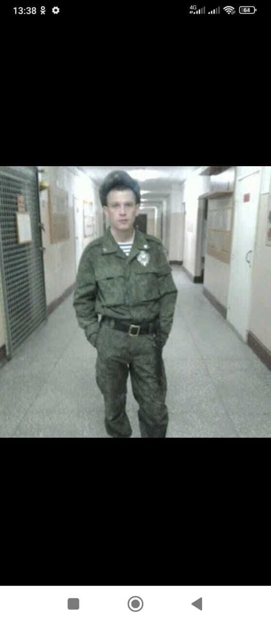 39087511  Nikolai, 36 ,    