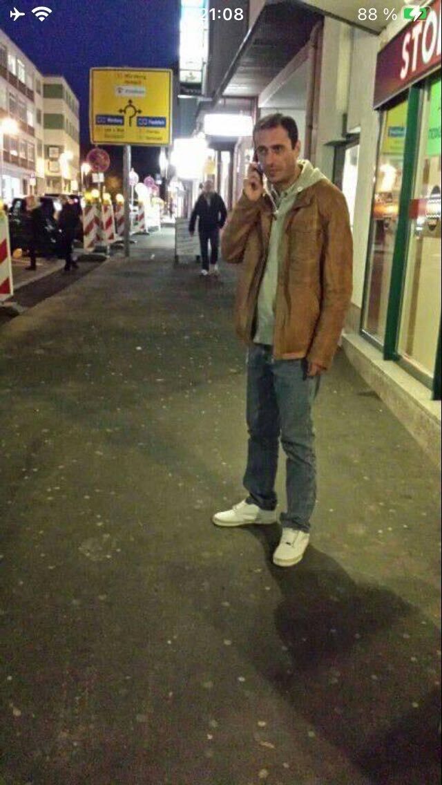  49542451  Jambo, 48 ,    