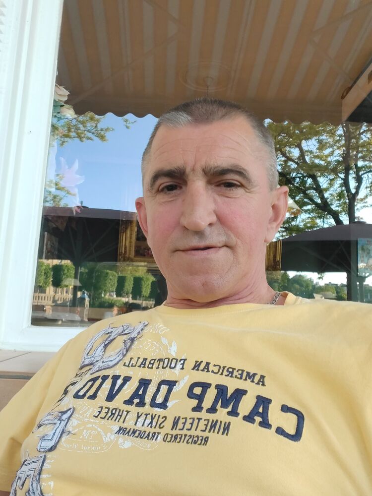  43565901  Roma, 56 ,    
