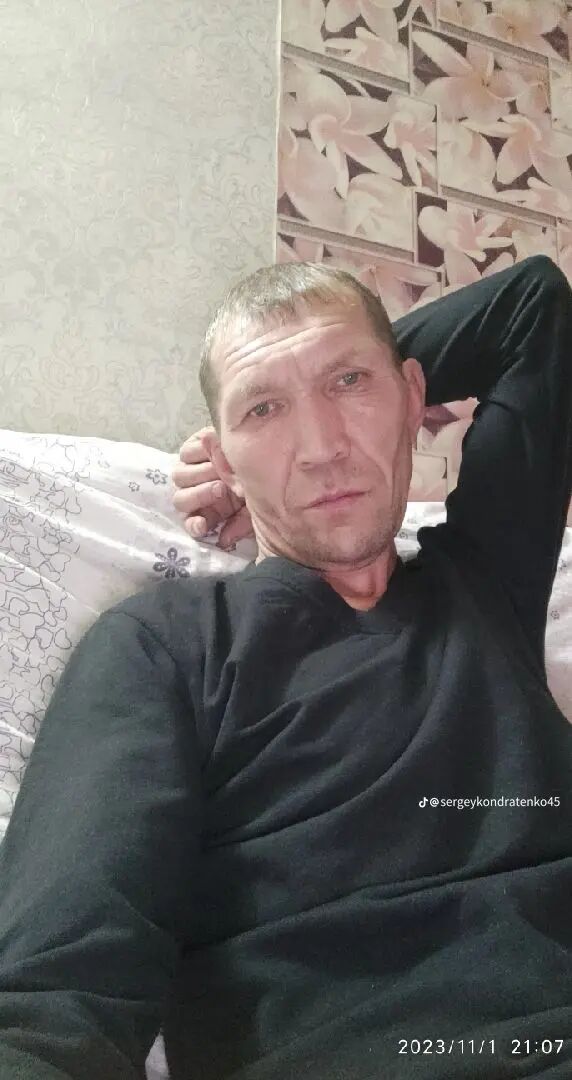  ,   Sergey, 47 ,   ,   , c , 