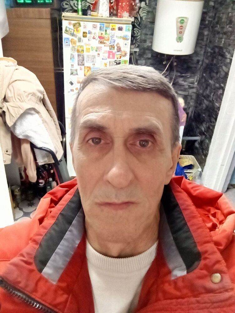  48632281  , 65 ,    