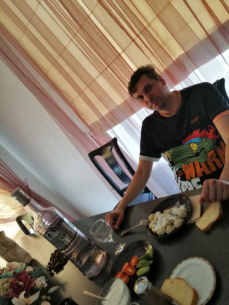 ���� 37634051 ������� Artist, 51 ���, ���� ���������� � �������-��-����