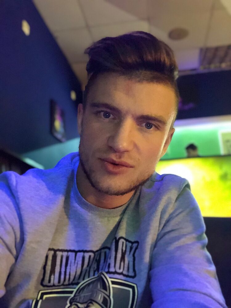  ,   Pavel, 33 ,   ,   