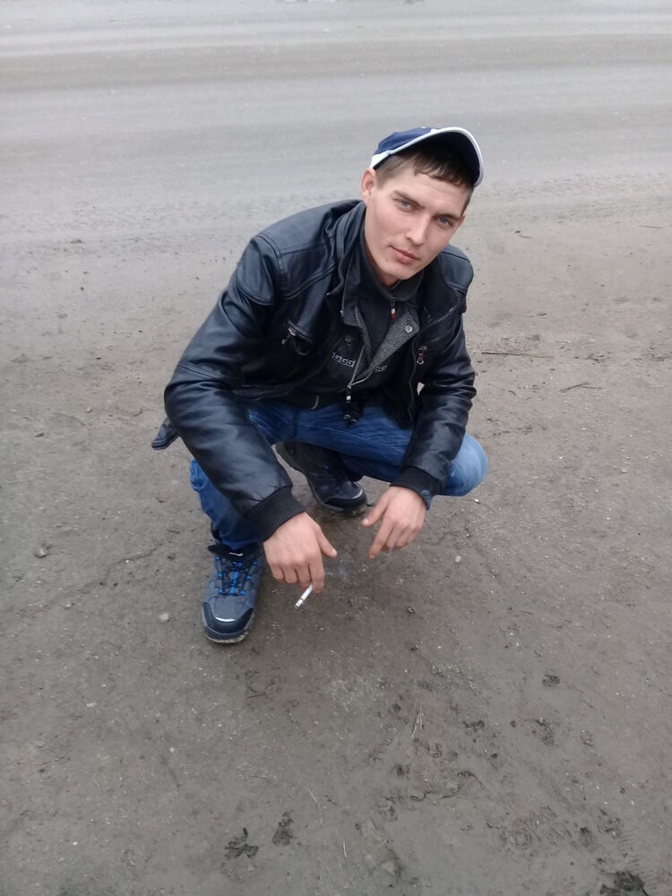  ,   Alex, 33 ,   