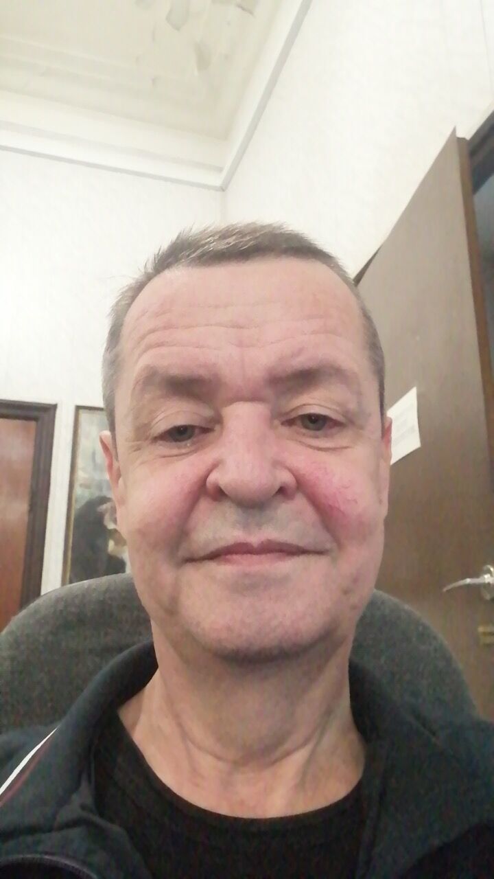  52679641  Alexander, 54 ,    