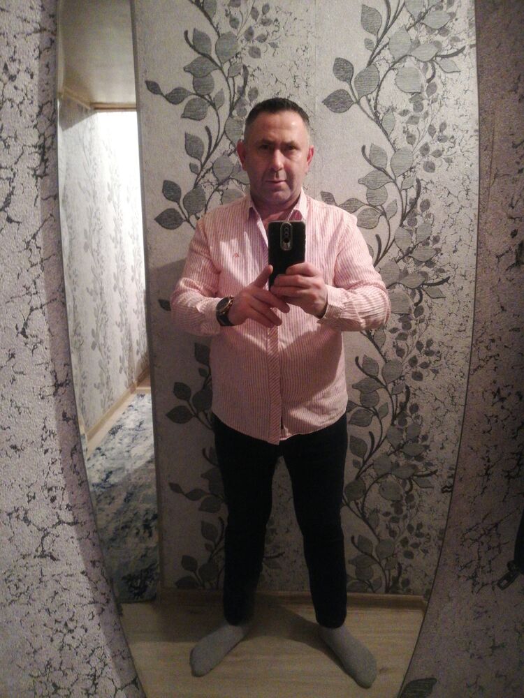  45928931  Serdar, 42 ,    