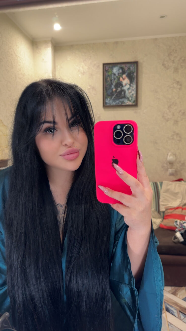  53911671  Dayana, 25 ,    