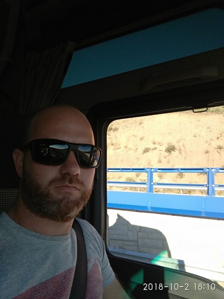  -,   Ivan, 40 ,   ,   , c 