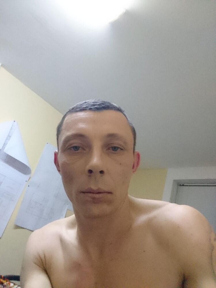  8825121  , 43 ,    