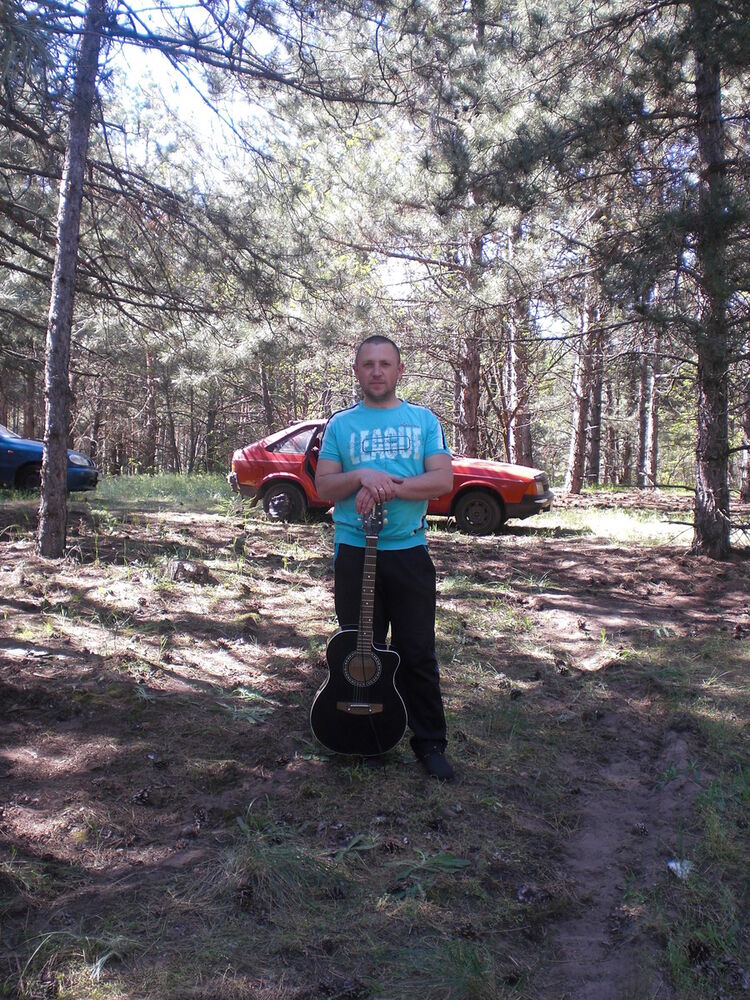  9331811  Kostya, 42 ,    