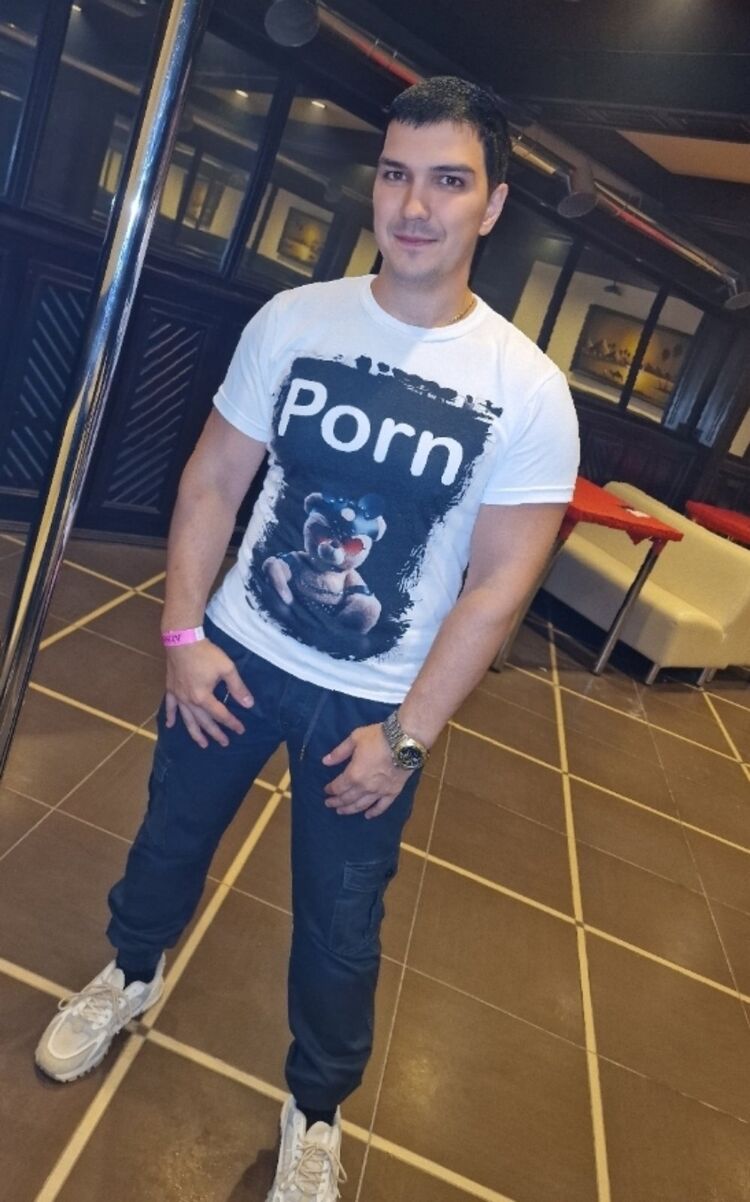  37278961  , 36 ,    
