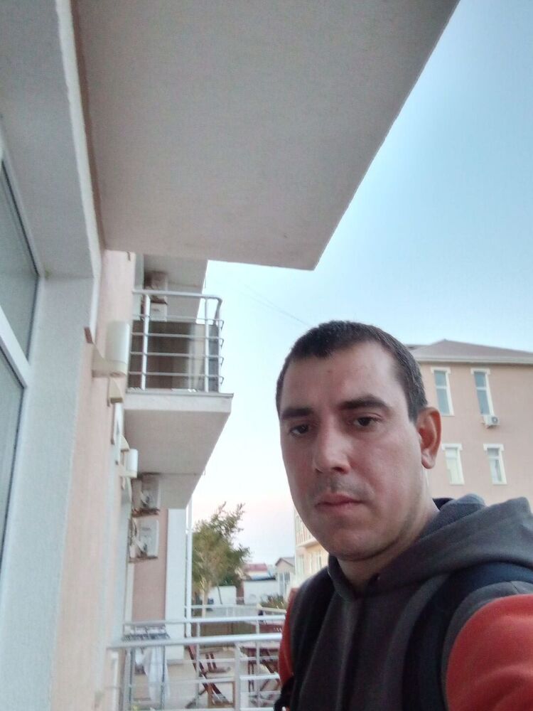 38369481  , 37 ,    
