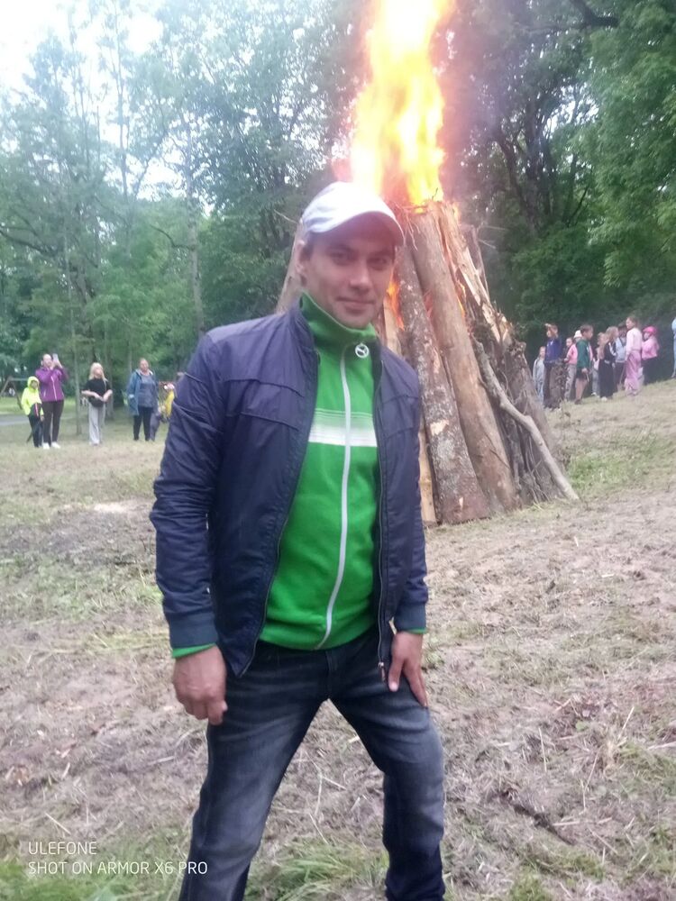  ,   Andrei, 40 ,   c 
