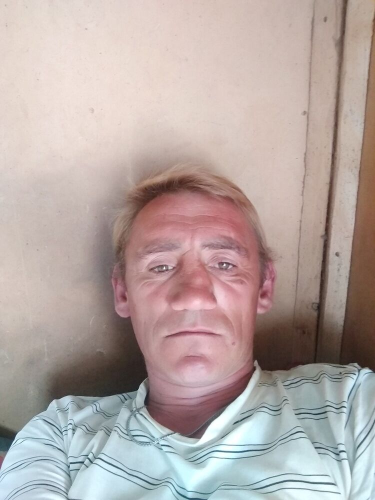  21064031  , 42 ,    