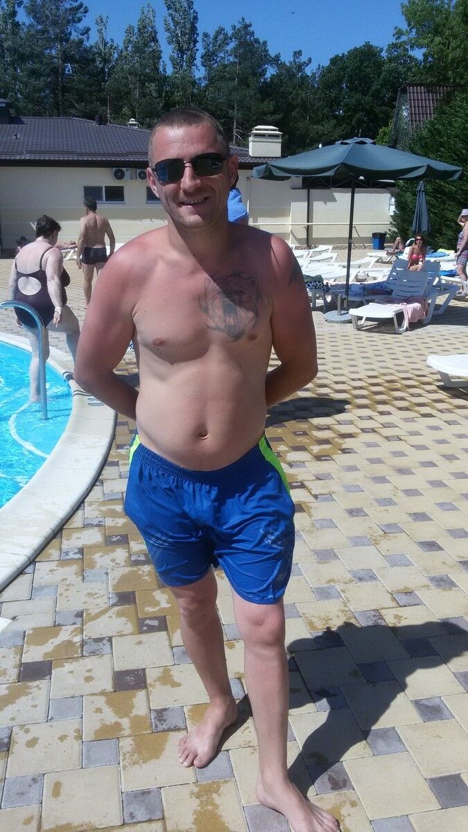  ,   Aleks, 40 ,   ,   , c 