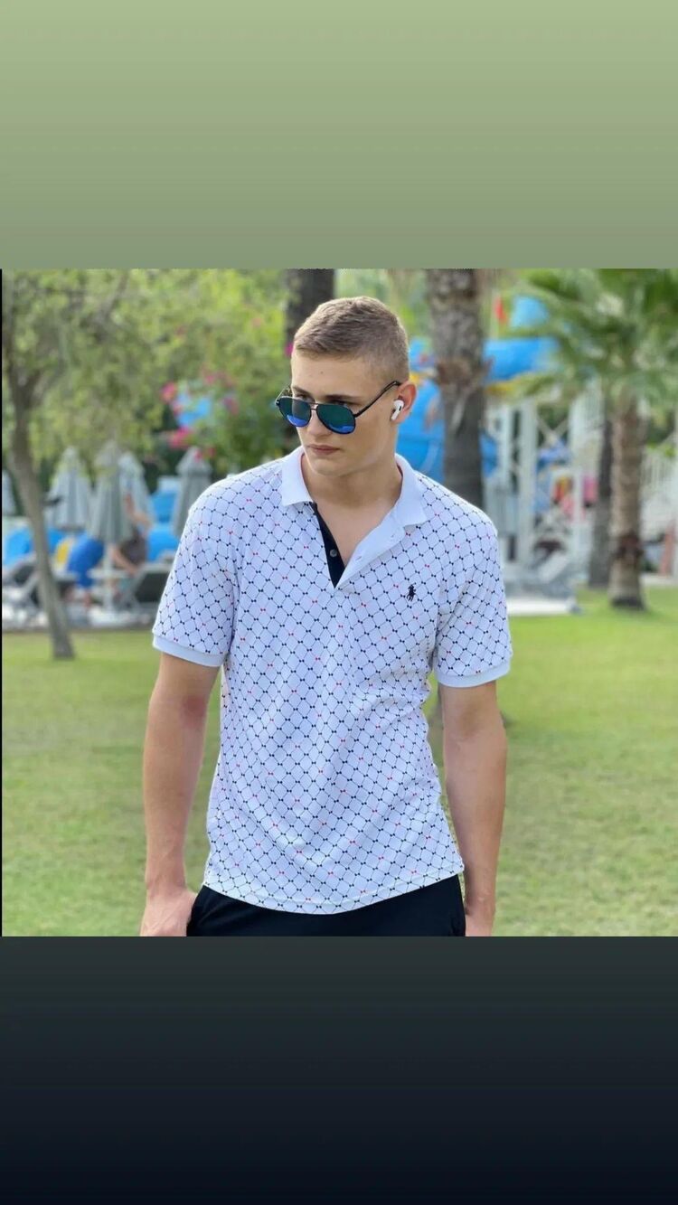  25616451  Alexandr, 21 ,    Algolsheim