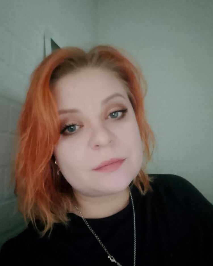 49668221  , 33 ,    