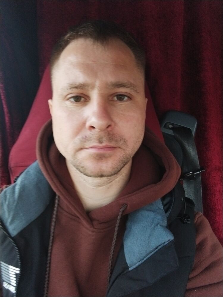  33362581  , 38 ,    