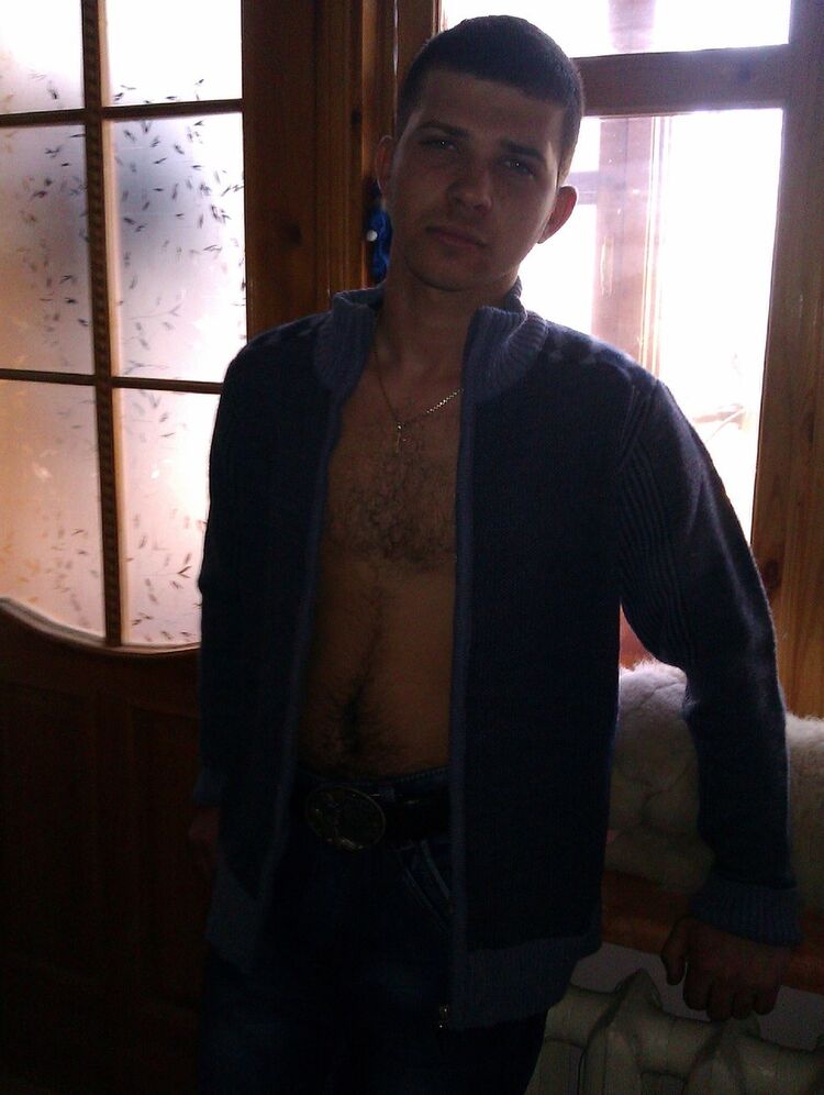  4367061  Aleks, 32 ,    