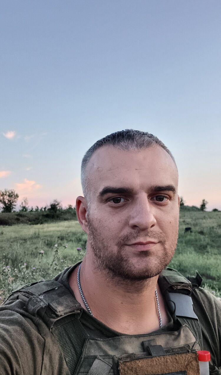  44885081  , 32 ,    