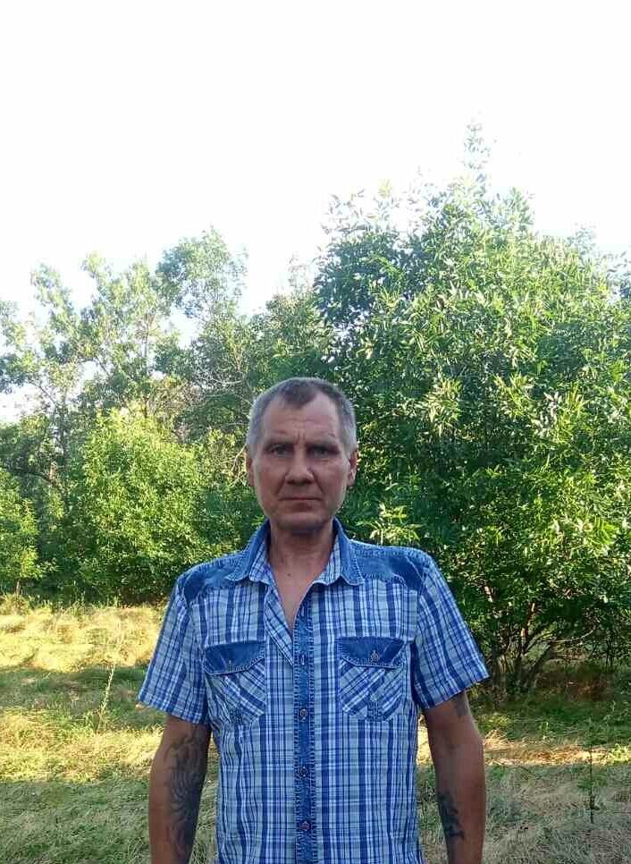  Soho,   Sergey, 54 ,   ,   