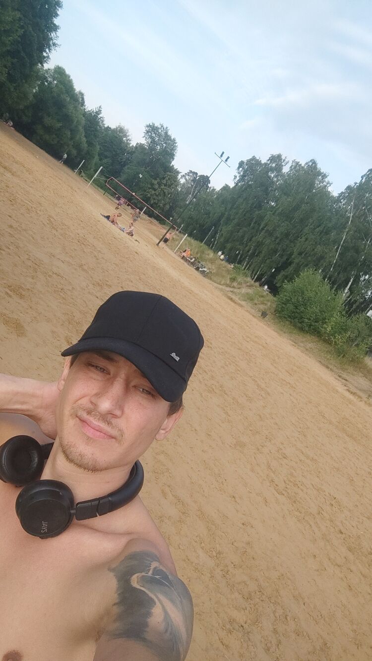  ,   Andrey, 32 ,   ,   