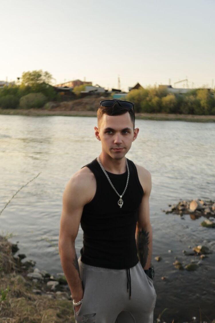  53675361  , 24 ,    -