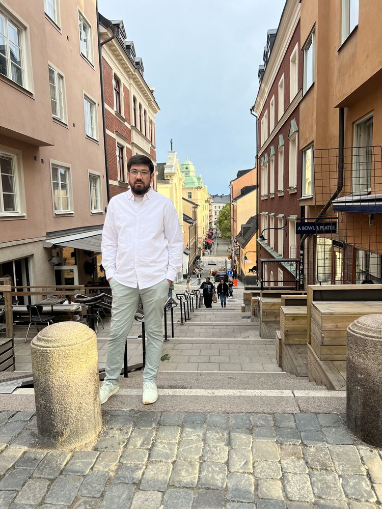  Solna,   Alisher, 39 ,   c 