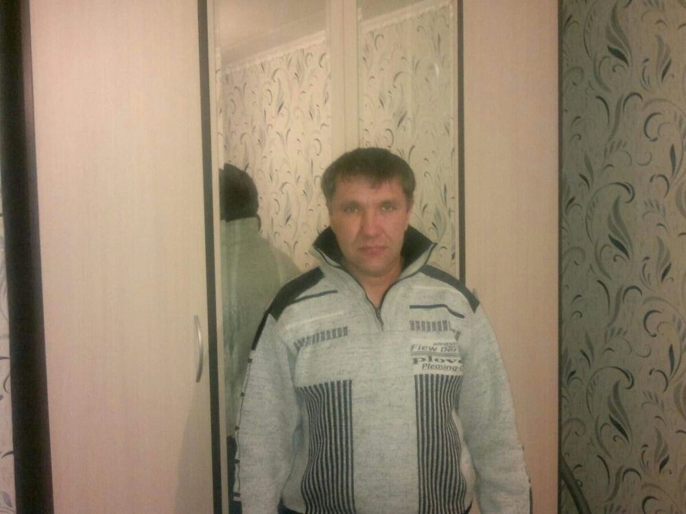  22585271  SeRgUnY, 46 ,    